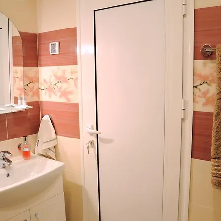 Derelli Elegance * סופיה